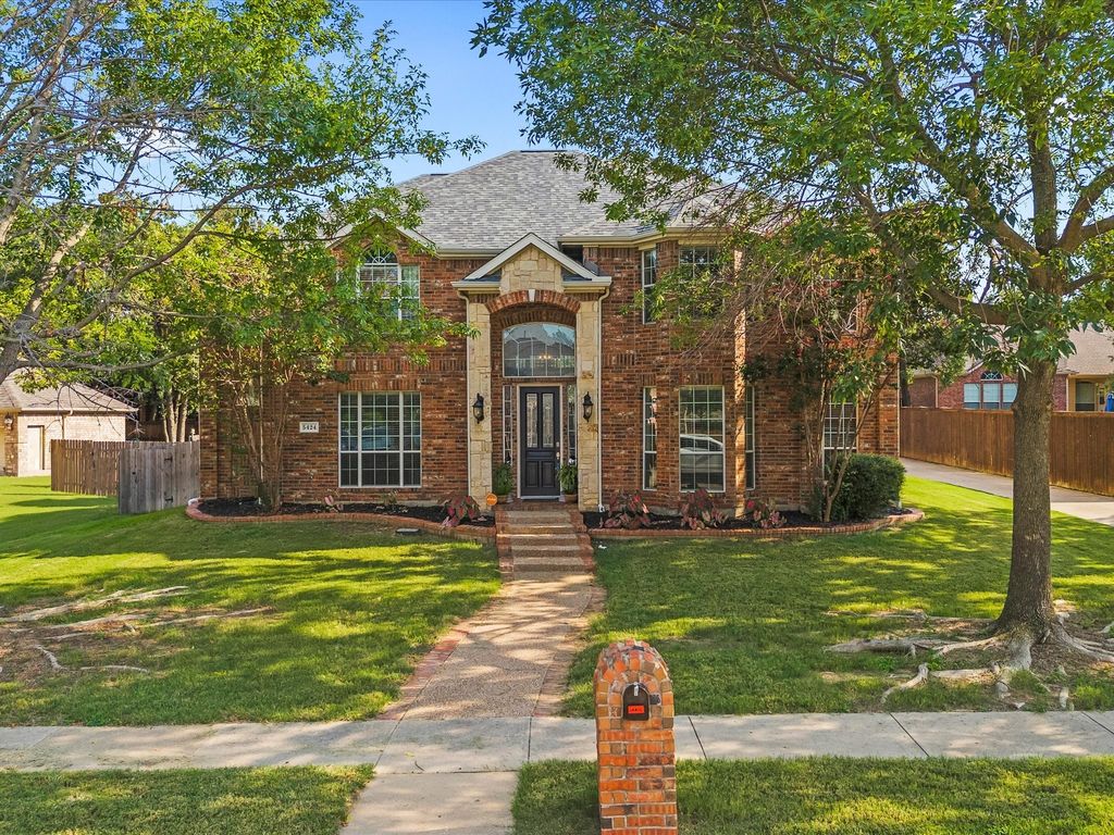 5424 Yellow Birch Drive, Fort Worth, TX 76244