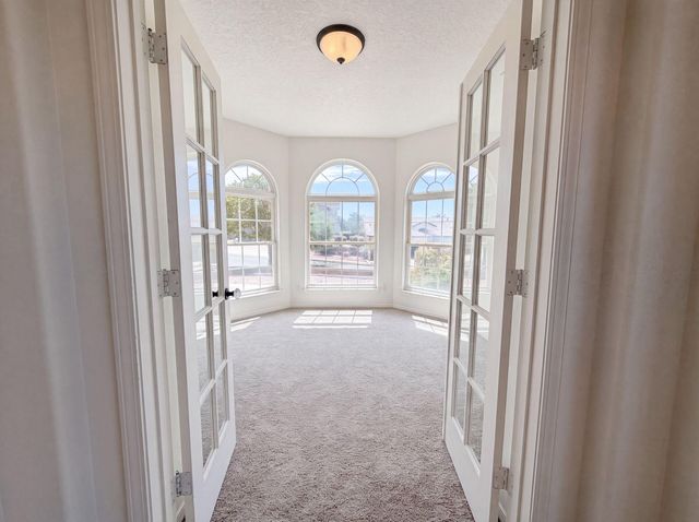 9809 Buckeye Street NW, Albuquerque, NM 87114