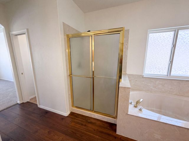 9809 Buckeye Street NW, Albuquerque, NM 87114