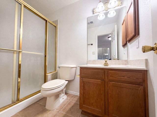 9809 Buckeye Street NW, Albuquerque, NM 87114