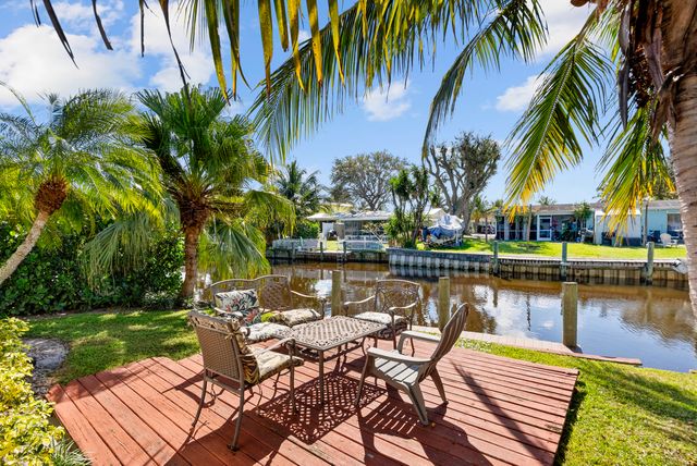 2456 SW Hideaway Lane, Stuart, FL 34994