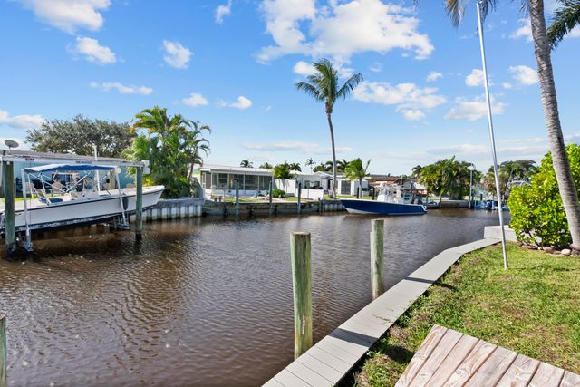 2456 SW Hideaway Lane, Stuart, FL 34994