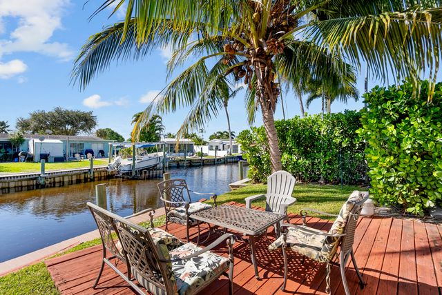 2456 SW Hideaway Lane, Stuart, FL 34994