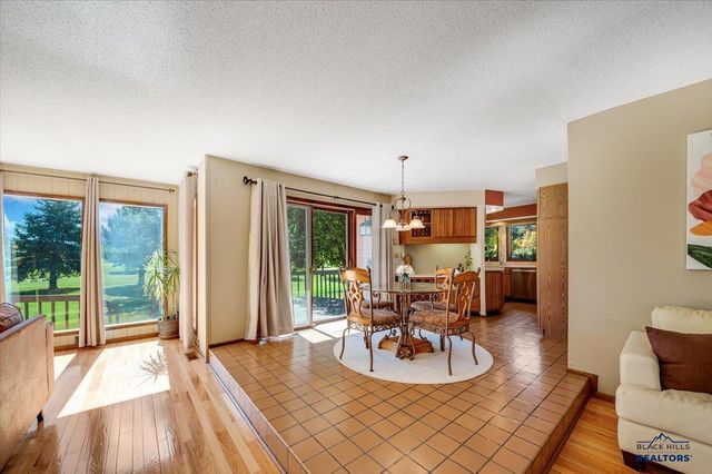 3114 STOCKADE DR, Rapid City, SD 57702