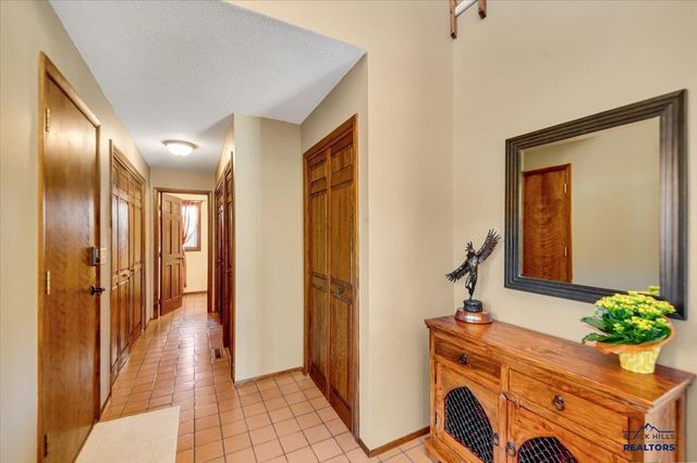 3114 STOCKADE DR, Rapid City, SD 57702