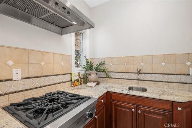 525 Luminous, Irvine, CA 92603