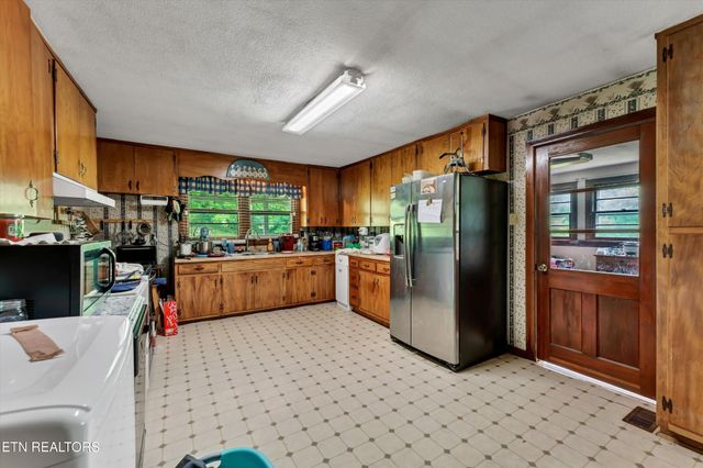 123 Sexton Lane, Clinton, TN 37716