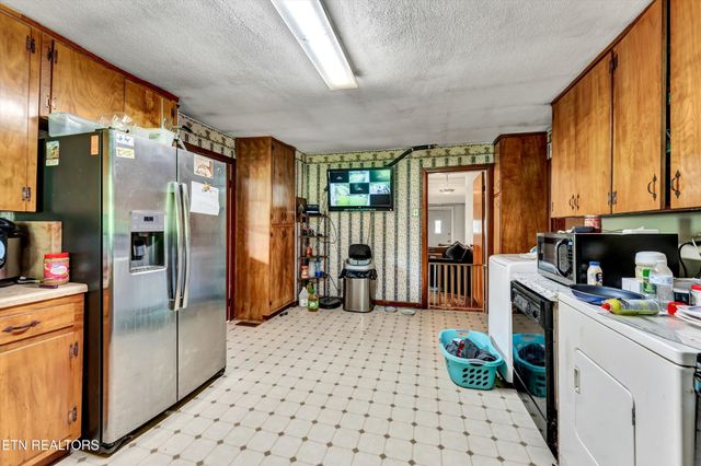 123 Sexton Lane, Clinton, TN 37716