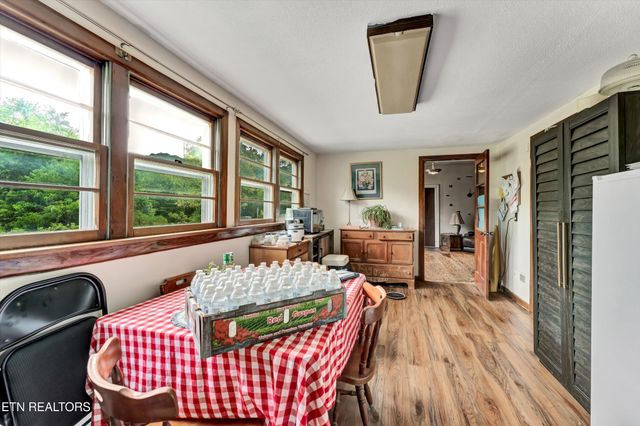 123 Sexton Lane, Clinton, TN 37716