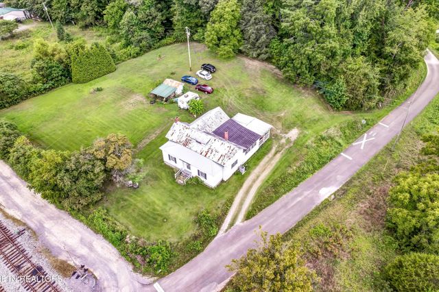 123 Sexton Lane, Clinton, TN 37716