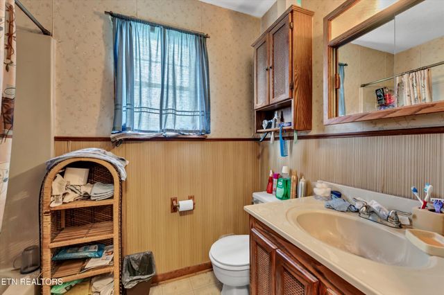 123 Sexton Lane, Clinton, TN 37716
