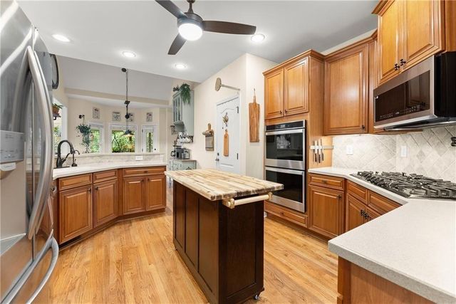 825 Mill Garden Place, Cumming, GA 30040