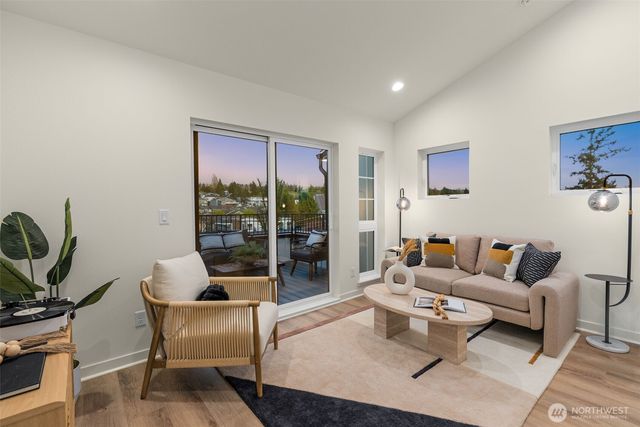 116 F 2nd Street S, Kirkland, WA 98033