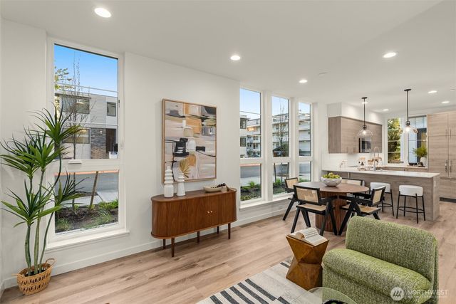 116 F 2nd Street S, Kirkland, WA 98033