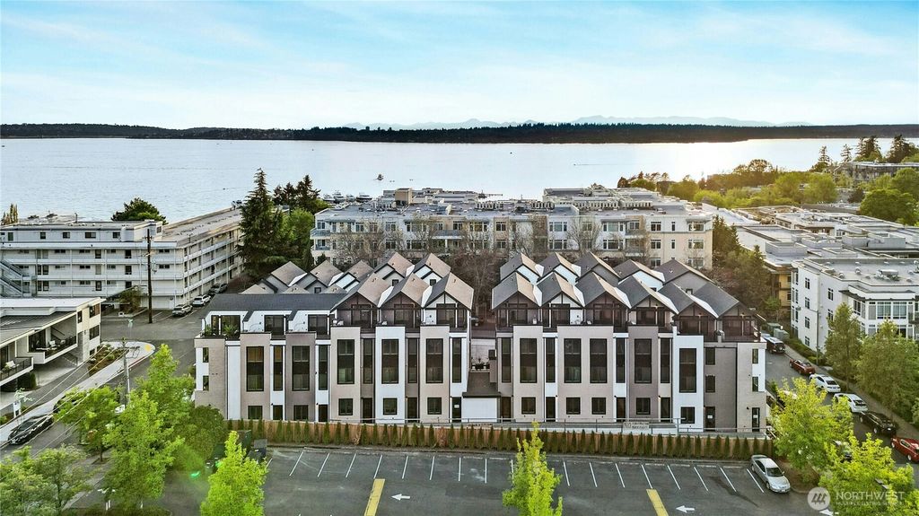 116 F 2nd Street S, Kirkland, WA 98033