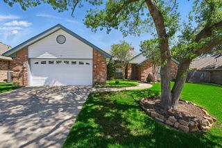 2521 Morningside Drive, Bedford, TX 76021