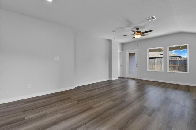 18726 Etta Pines Circle, Crosby, TX 77532