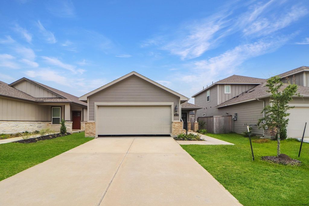 18726 Etta Pines Circle, Crosby, TX 77532