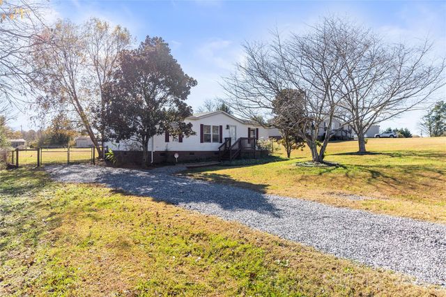 203 Grassy Meadow Lane, Statesville, NC 28625