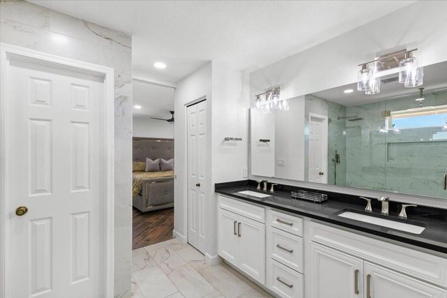 10628 E Cinnabar Avenue, Scottsdale, AZ 85258