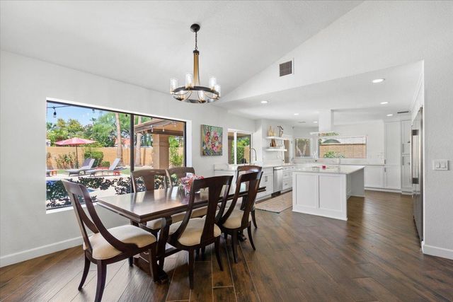 10628 E Cinnabar Avenue, Scottsdale, AZ 85258