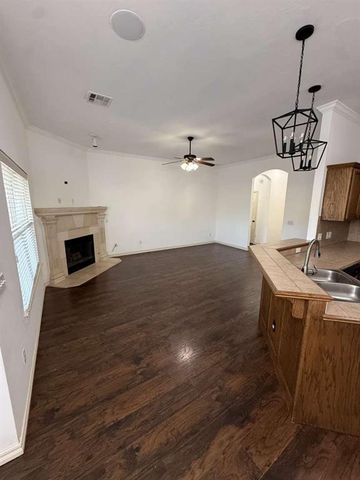 2261 Blue Jay Drive, Edmond, OK 73012
