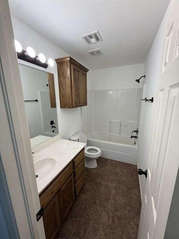 2261 Blue Jay Drive, Edmond, OK 73012