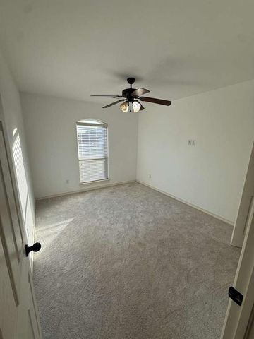 2261 Blue Jay Drive, Edmond, OK 73012