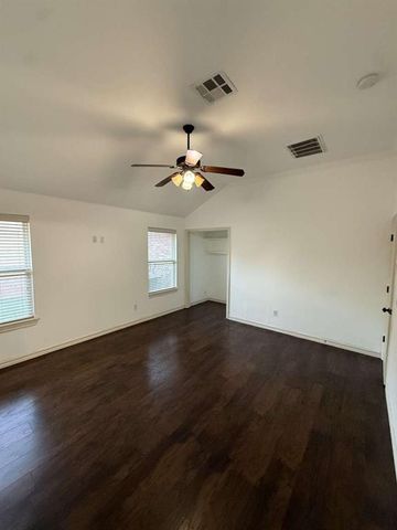 2261 Blue Jay Drive, Edmond, OK 73012