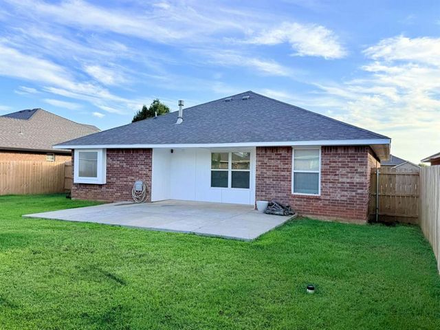 2261 Blue Jay Drive, Edmond, OK 73012
