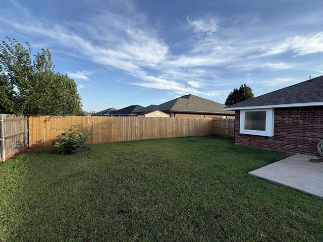2261 Blue Jay Drive, Edmond, OK 73012