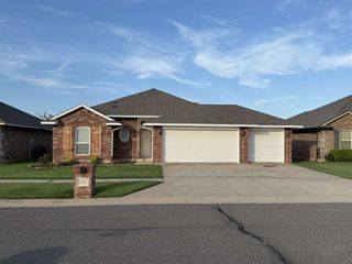 2261 Blue Jay Drive, Edmond, OK 73012