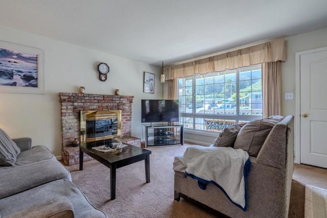 1195 Palou Drive, Pacifica, CA 94044