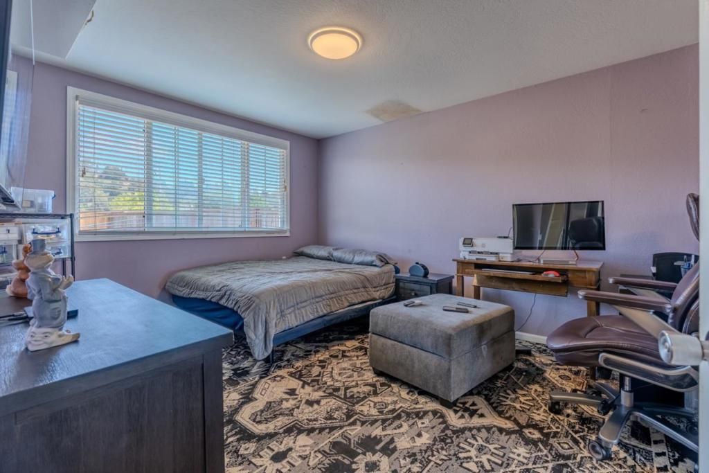 Image 17 of property listing at 1195 Palou Drive, Pacifica, CA 94044