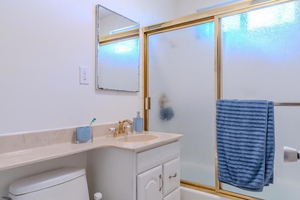 Image 19 of property listing at 1195 Palou Drive, Pacifica, CA 94044