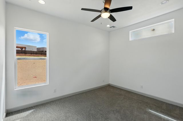 1670 TESORO Loop NW, Los Lunas, NM 87031
