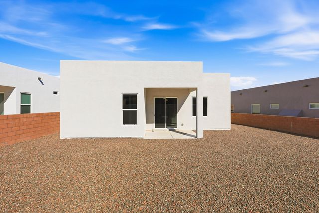 1670 TESORO Loop NW, Los Lunas, NM 87031