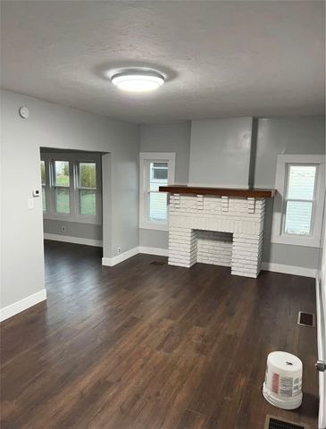 8 W Laurel Ave, New Castle, PA 16101