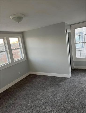 8 W Laurel Ave, New Castle, PA 16101