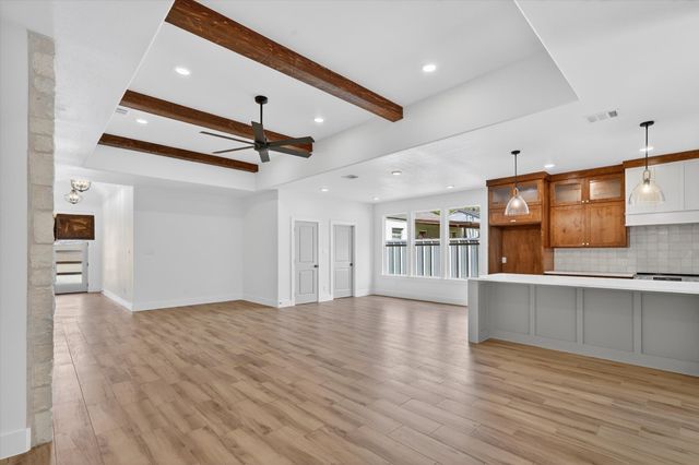 1210 Harvard Street, River Oaks, TX 76114