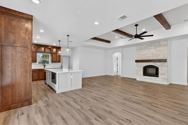 1210 Harvard Street, River Oaks, TX 76114