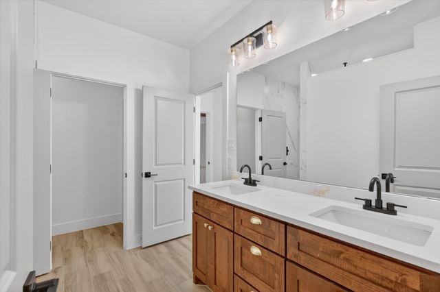 1210 Harvard Street, River Oaks, TX 76114