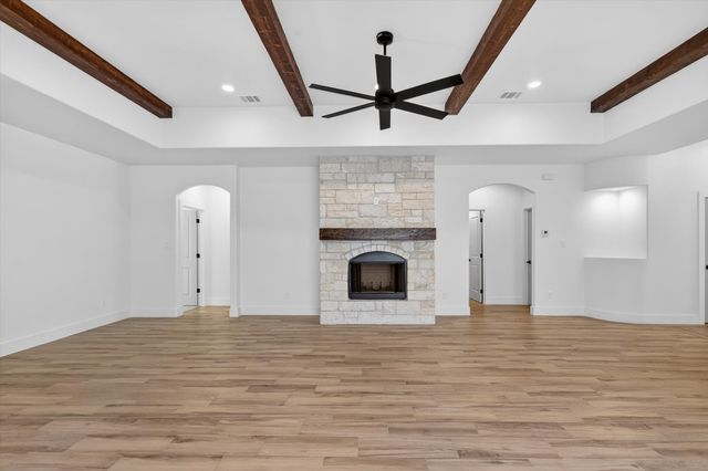 1210 Harvard Street, River Oaks, TX 76114