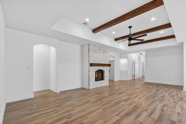 1210 Harvard Street, River Oaks, TX 76114