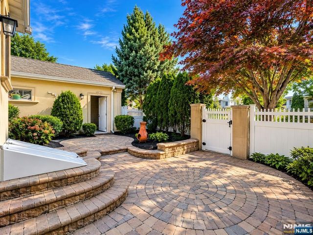 29 Devon Street, North Arlington, NJ 07031