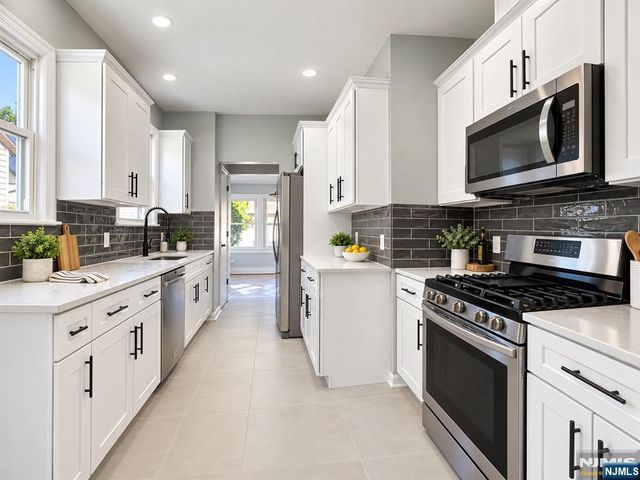 29 Devon Street, North Arlington, NJ 07031