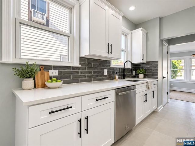 29 Devon Street, North Arlington, NJ 07031