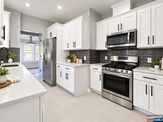 29 Devon Street, North Arlington, NJ 07031