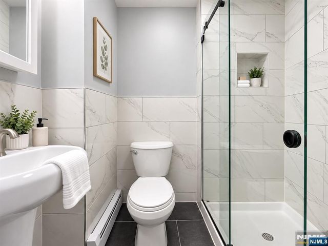 29 Devon Street, North Arlington, NJ 07031