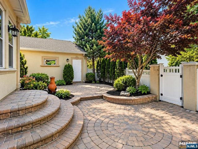 29 Devon Street, North Arlington, NJ 07031